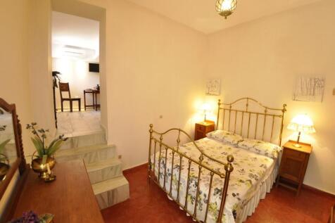 Apt 2 bedroom