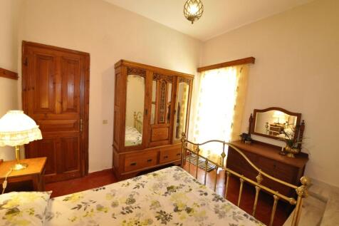 Apt 2 bedroom