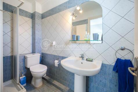 Downstairs shower room