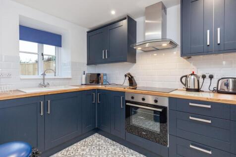 kitchen edit.jpg