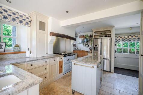 Open plan breakfast kitchen