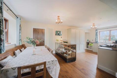 Open plan dining kitchen