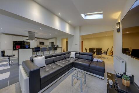 Open Plan Living / Kitchen / Dining  Alt 3