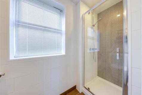 En-Suite Shower Room Alt