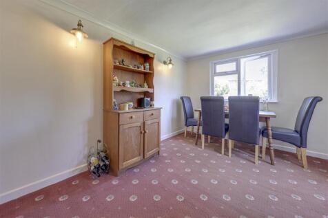 2nd Lounge / Potential Bed 4