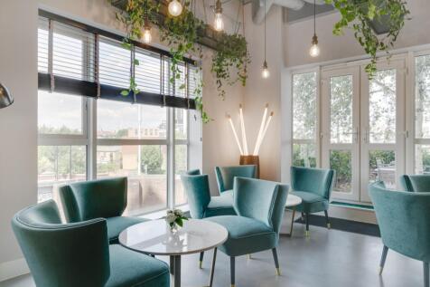 Residents Dining (4)