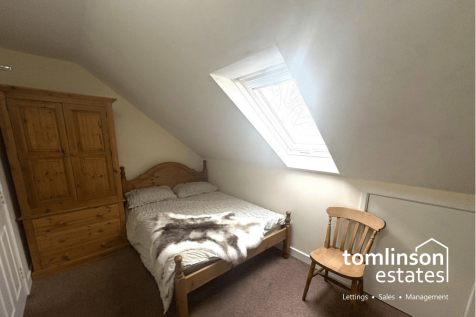 7 Bedroom Semi-Detached House - HMO