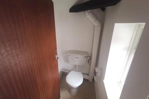 Cloakroom/wc