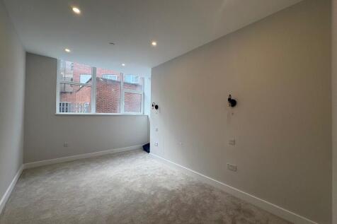 PHOTO-2025-09-16-...