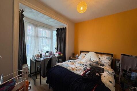 PHOTO-2025-11-05-...