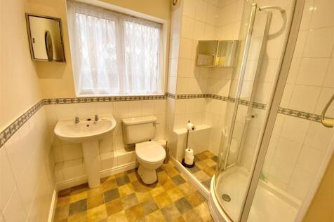 Shower Room.jpg