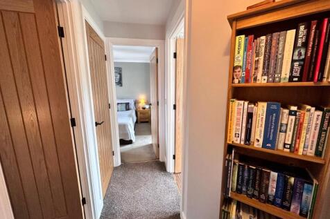 STAIRCASE TO FIRST FLOOR