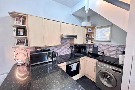 BREAKFAST KITCHEN AREA