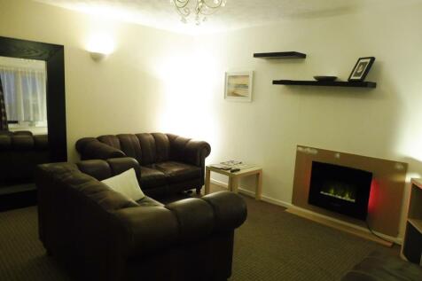 2 bedroom flats to rent in akroydon, halifax, west yorkshire