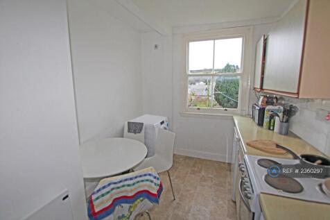 Flat 2 (Middle Floor)