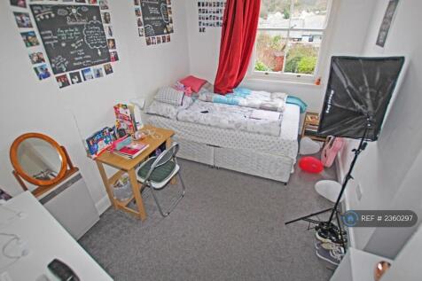 Flat 2 (Middle Floor)