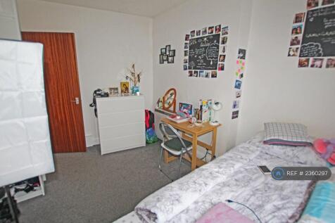 Flat 2 (Middle Floor)
