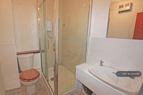 Flat 2 (Middle Floor)