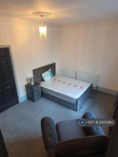 Large Double Bedroom (New Furniture&#39;s) Room 2