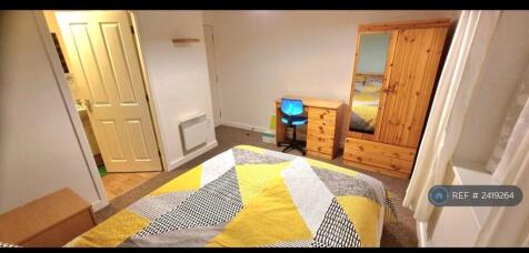 Room 2 En-Suite Bedroom 