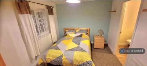  Room 2 - En-Suite Bedroom 