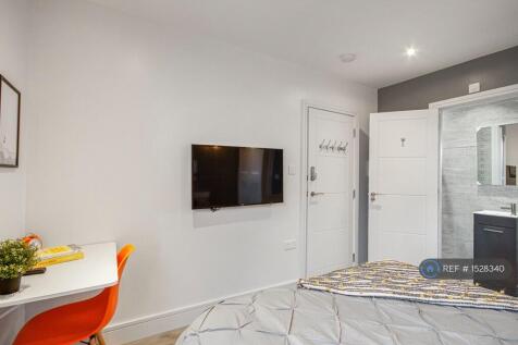 Room4