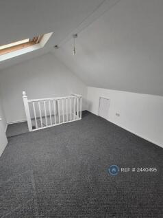 Bedroom 4 (Loft Room)