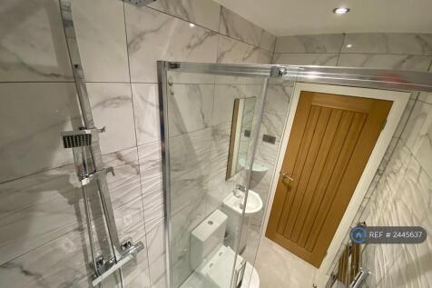 Master Ensuite
