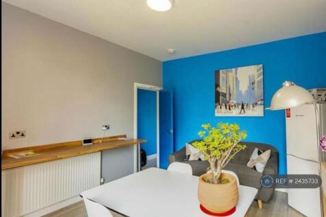 Shared Lounge
