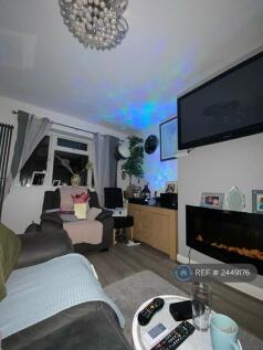 Lounge 1