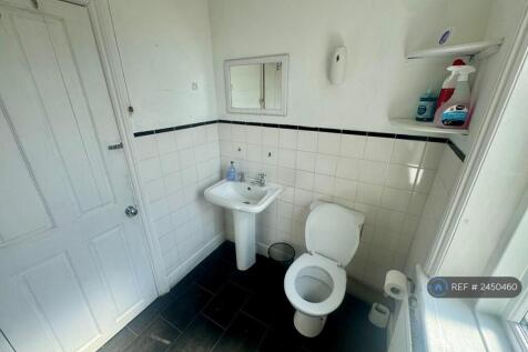 Bathroom/Toilet 1
