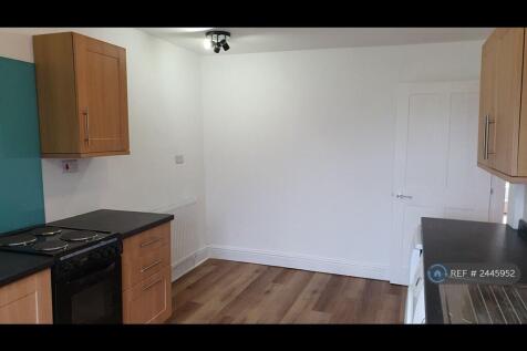 Space For Dining Table &amp; Chairs In Kitchen