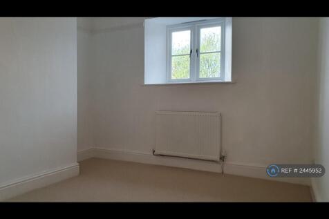 Extra Reception/Study Room At Rear Of Property