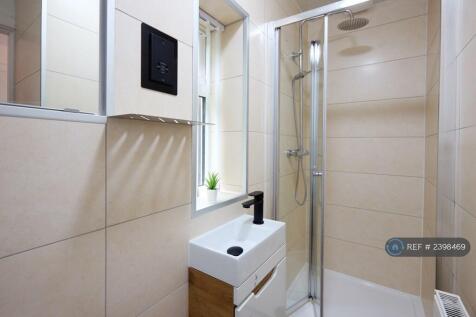 Shower Ensuite