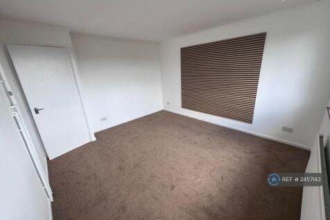 Second Large Bedroom