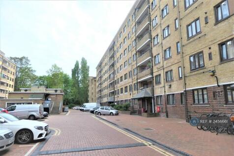 Amwell Court