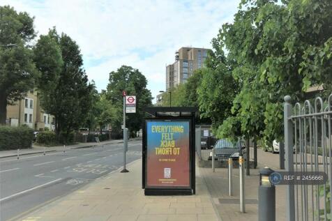 Bus Stop Near Amwell Court  