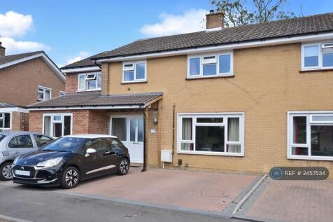 Front Of House With Off Road And On Road Parking