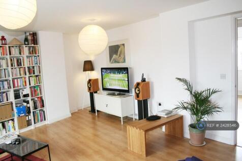 The Living Space ¿ 25m2 And Lots Of Natural Light