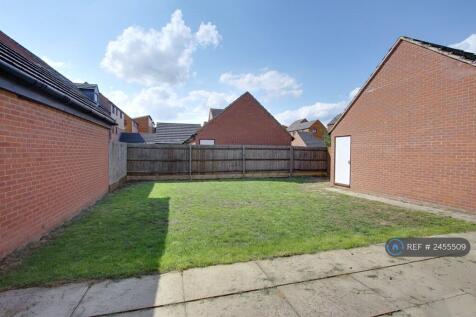 Garden And Side Of Garage