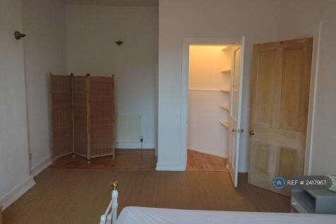 Main Bedroom Changing Room And Storage