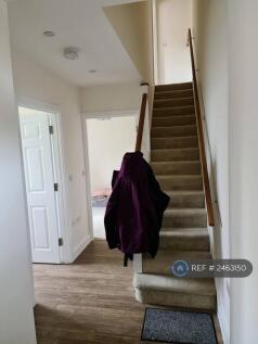 Passage Steps To Go Ensuite