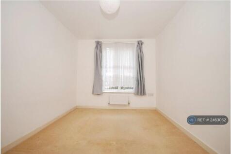 Bedroom Photo 2