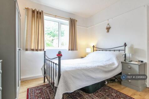 Back Bedroom (Double)