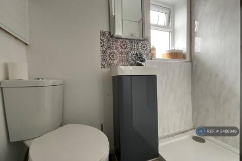 Upstairs Shower Room