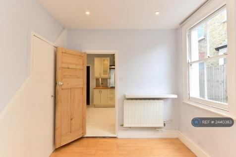 Rear Bedroom / Study