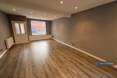 Open-Plan Living/Dining Area