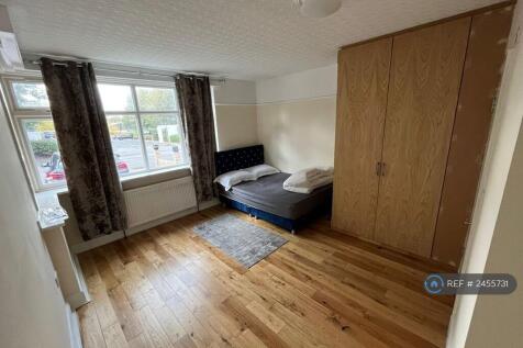 Ground Floor Ensuite 