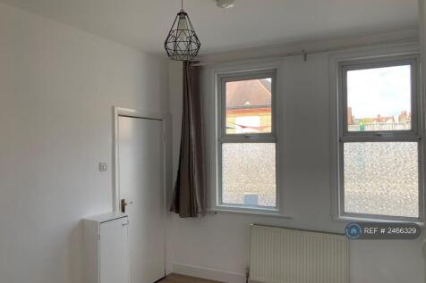 Studio Room