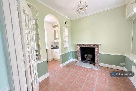 Breakfast Room